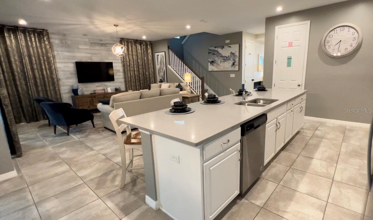 SOLARA RESIDENCE VACATION VILLAS REP - Residential