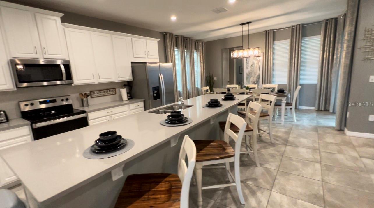 SOLARA RESIDENCE VACATION VILLAS REP - Residential