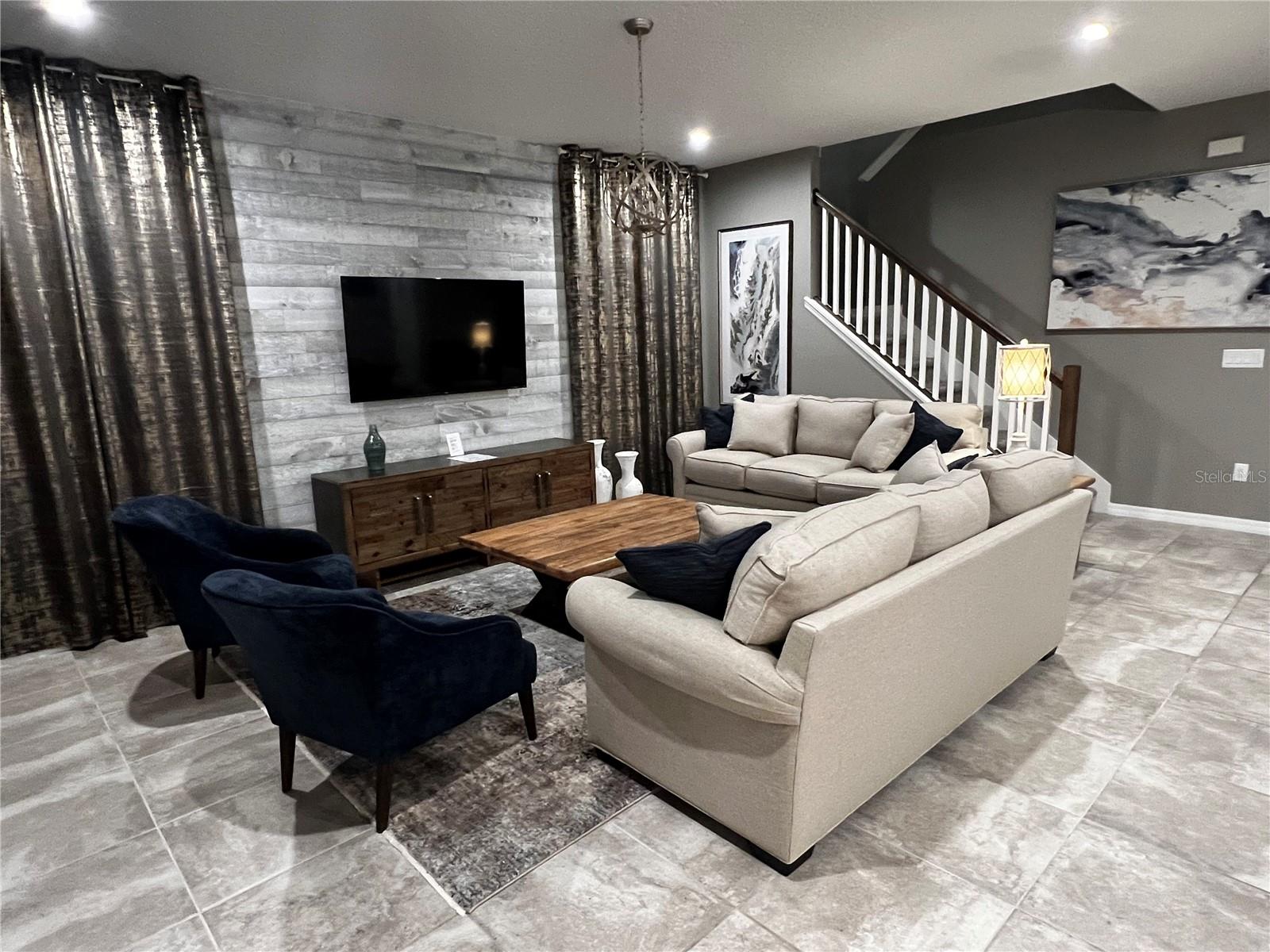 SOLARA RESIDENCE VACATION VILLAS REP - Residential