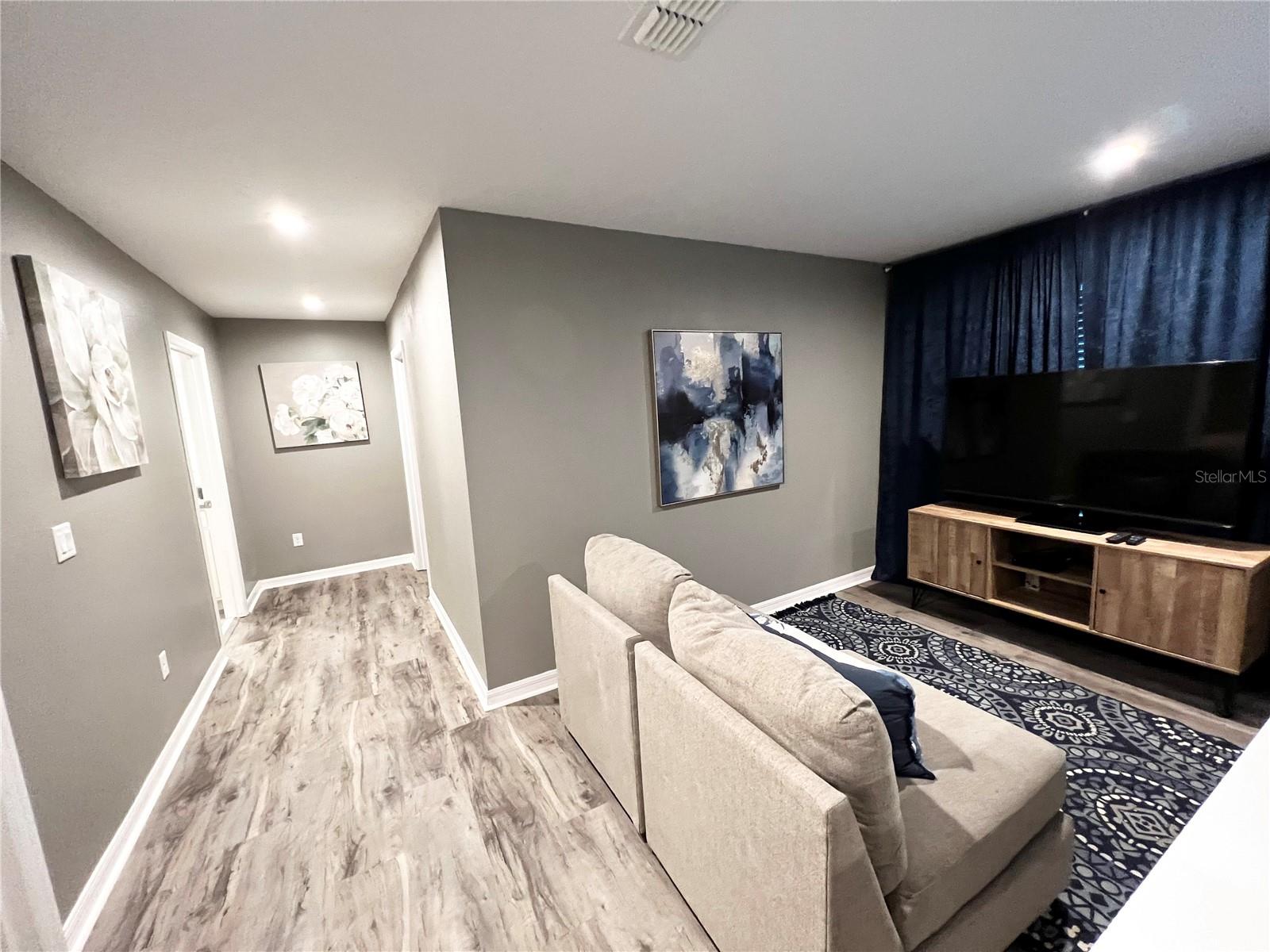 SOLARA RESIDENCE VACATION VILLAS REP - Residential