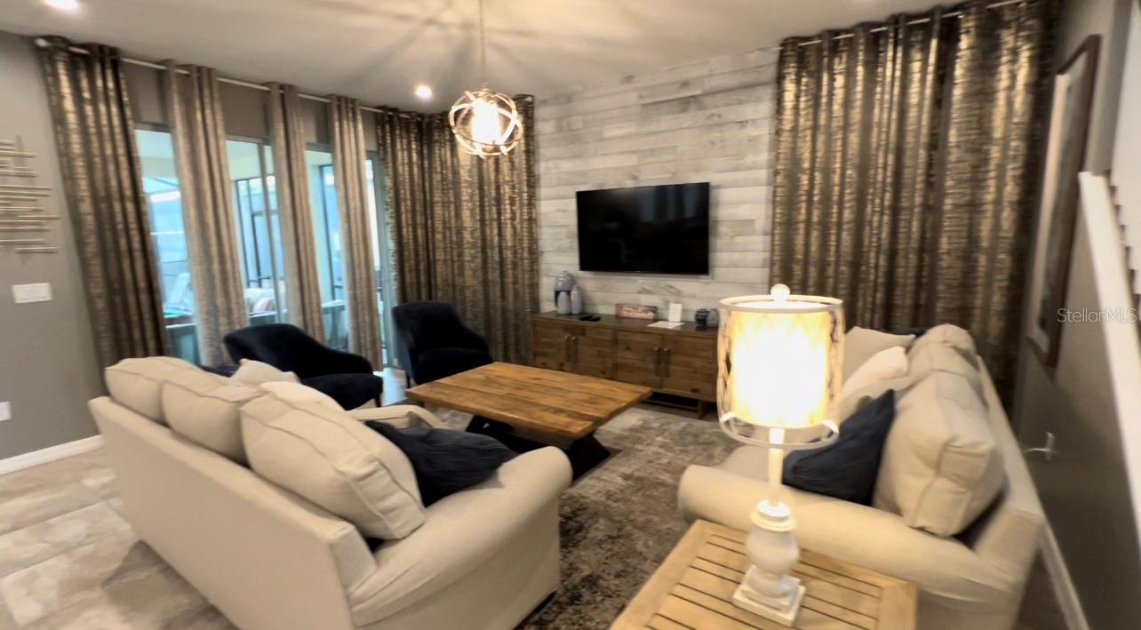 SOLARA RESIDENCE VACATION VILLAS REP - Residential