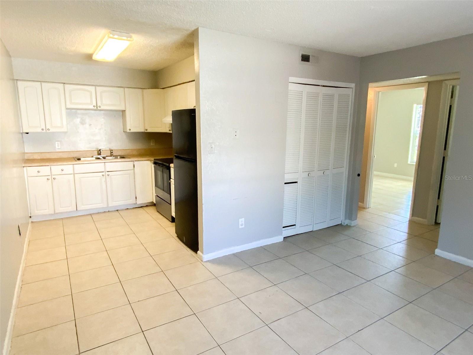 CLEWELL HEIGHTS SECOND ADDITIO - Residential Lease