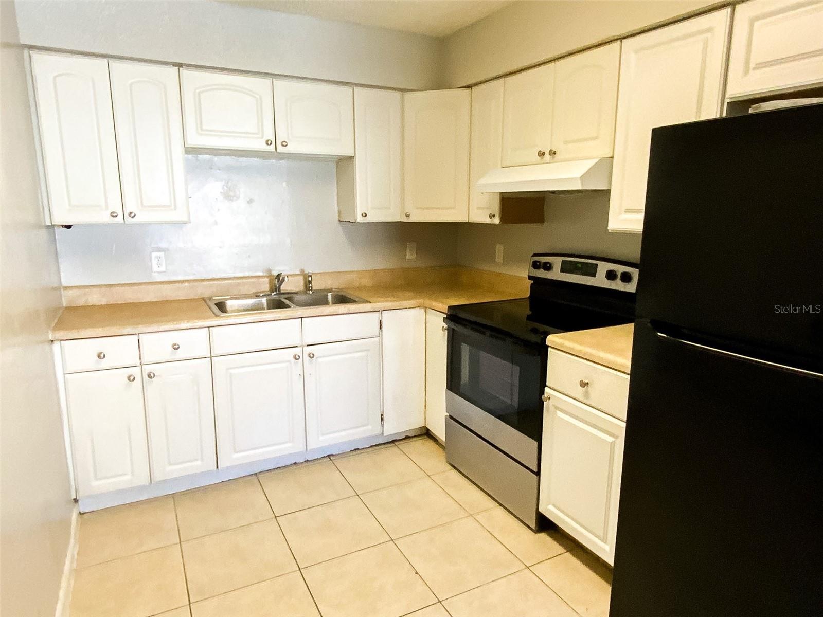 CLEWELL HEIGHTS SECOND ADDITIO - Residential Lease