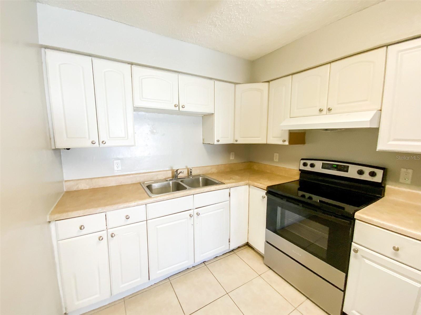 CLEWELL HEIGHTS SECOND ADDITIO - Residential Lease