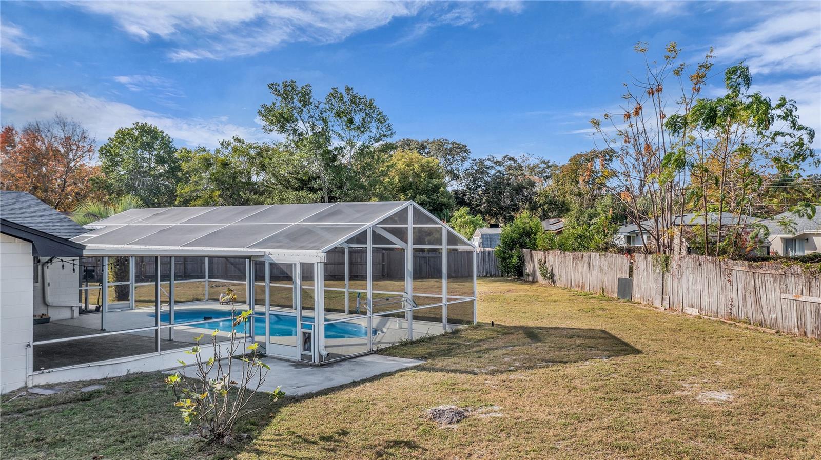 LAKE DORA PINES - Residential