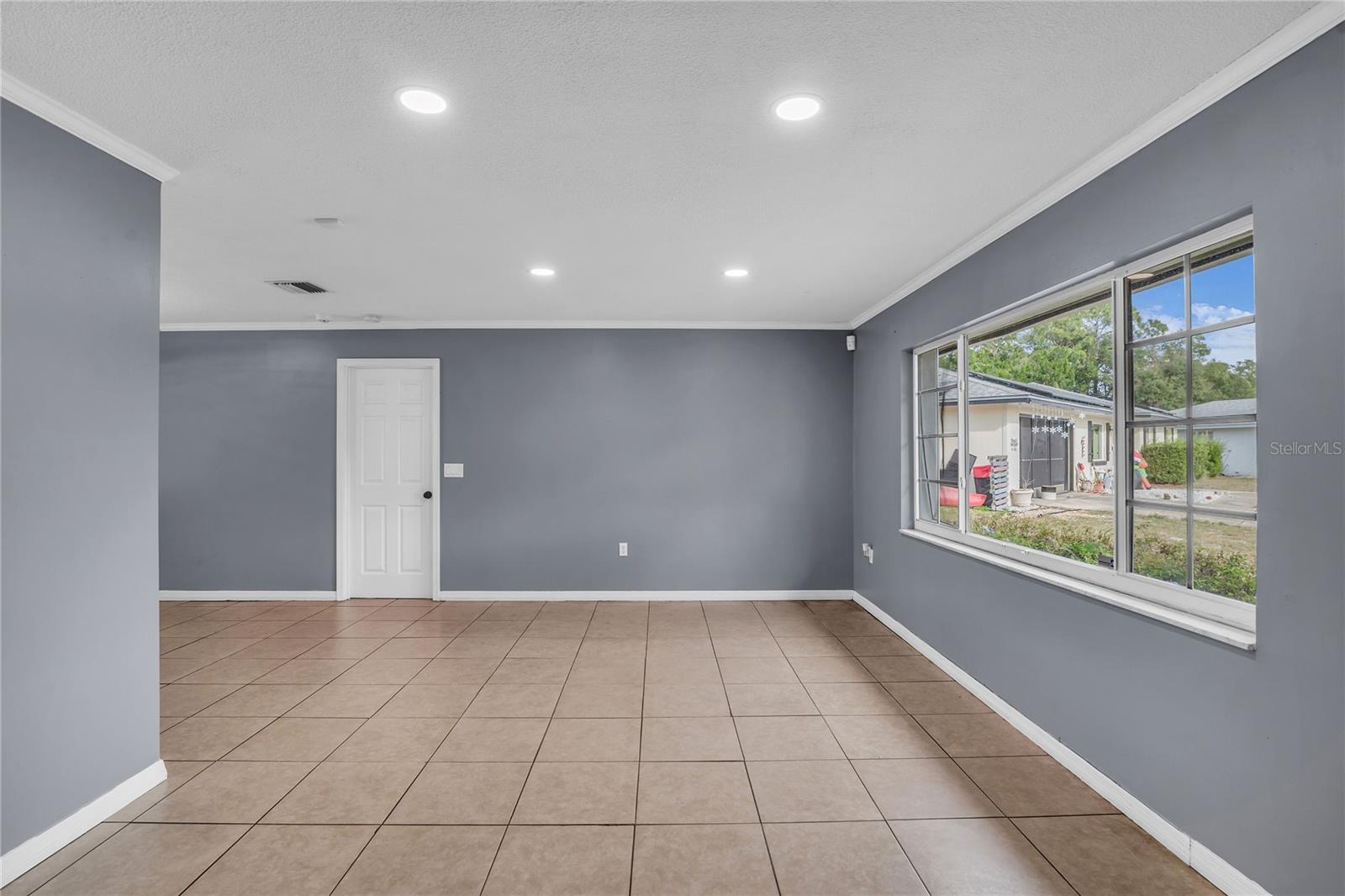 LAKE DORA PINES - Residential