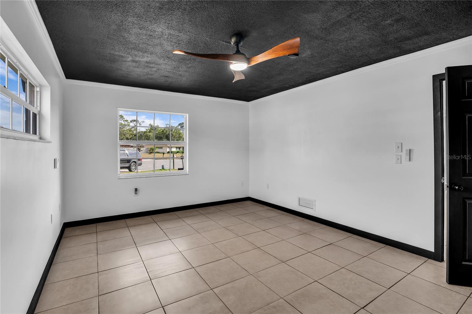 LAKE DORA PINES - Residential