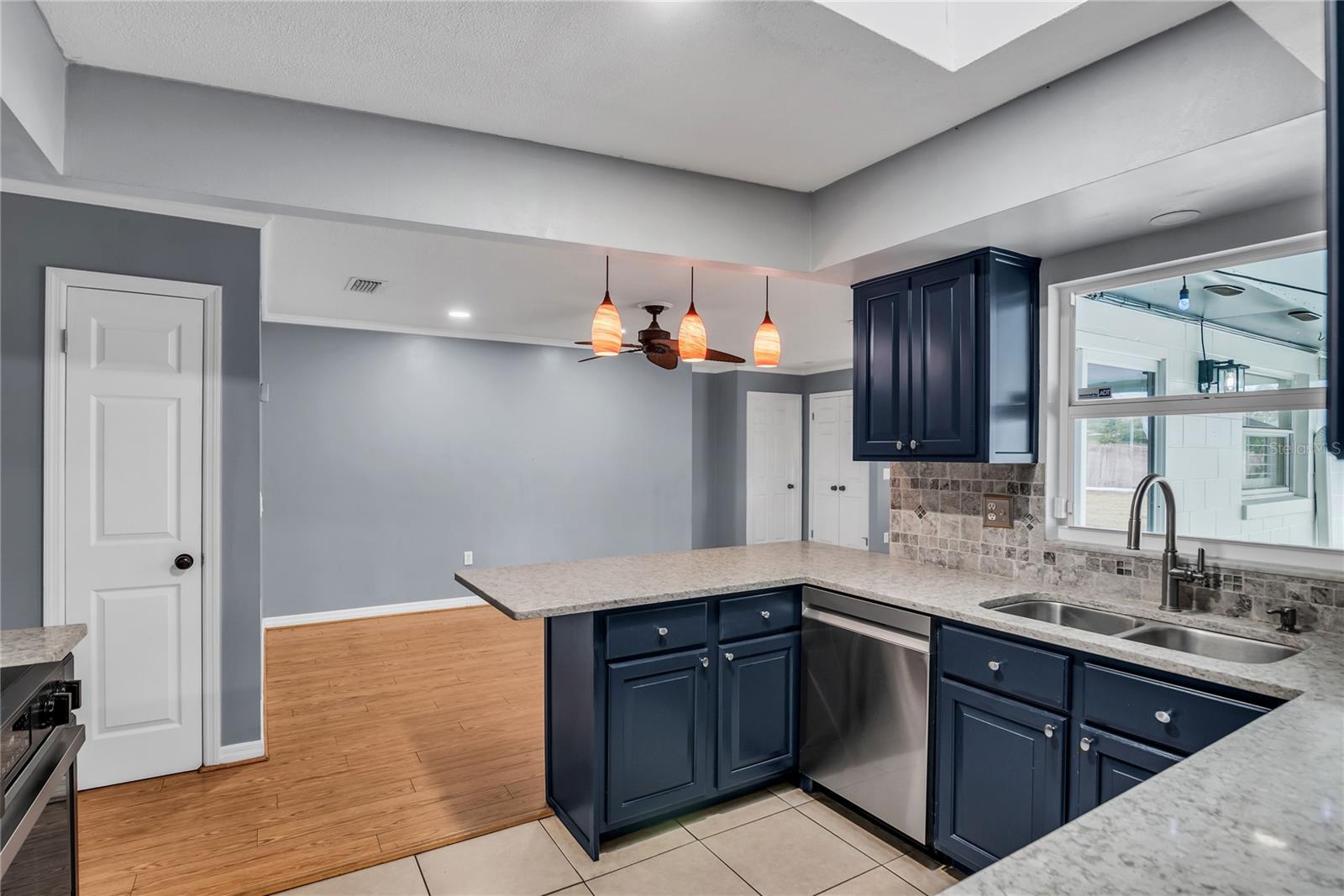 LAKE DORA PINES - Residential