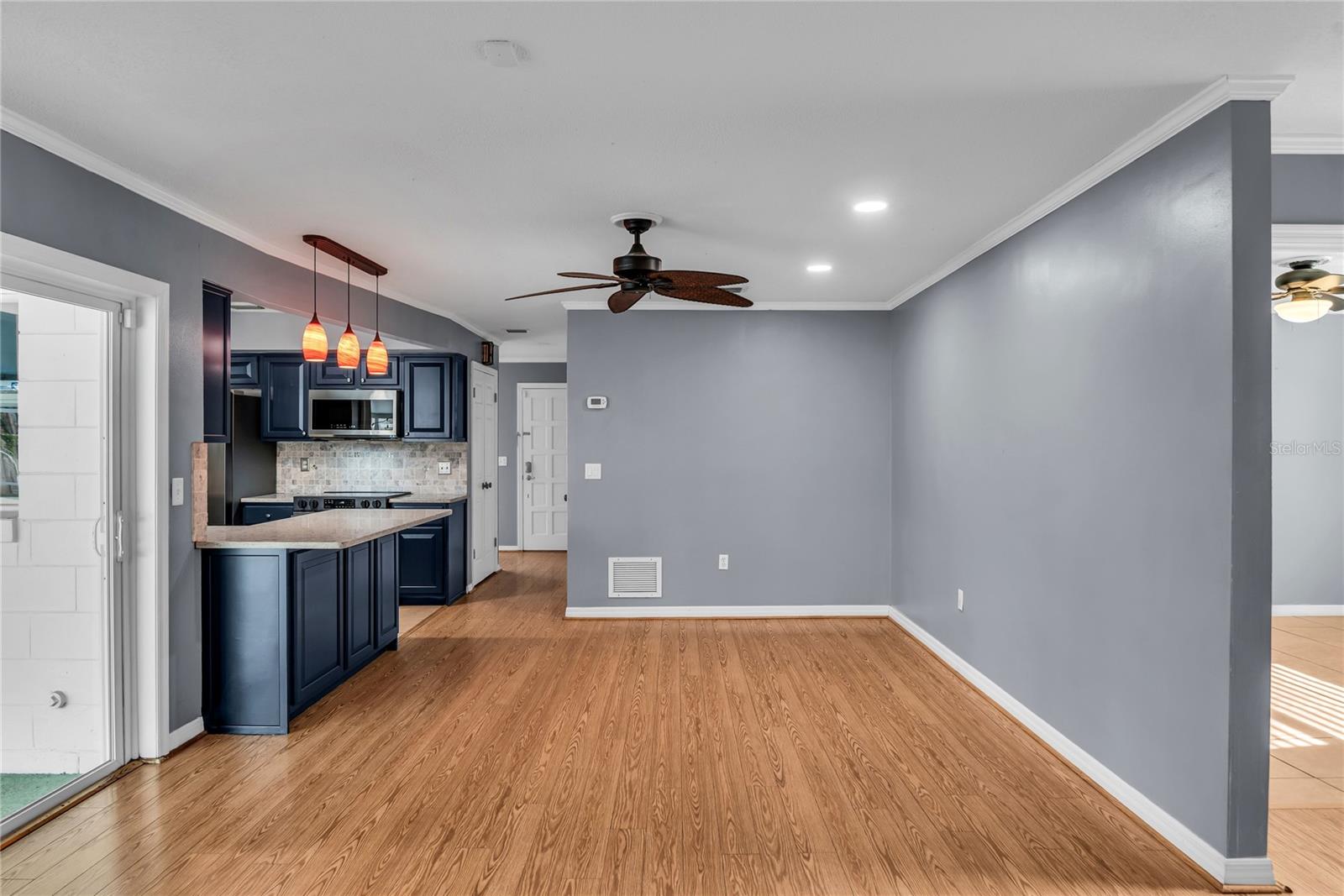 LAKE DORA PINES - Residential