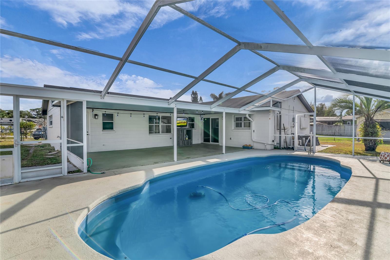 LAKE DORA PINES - Residential