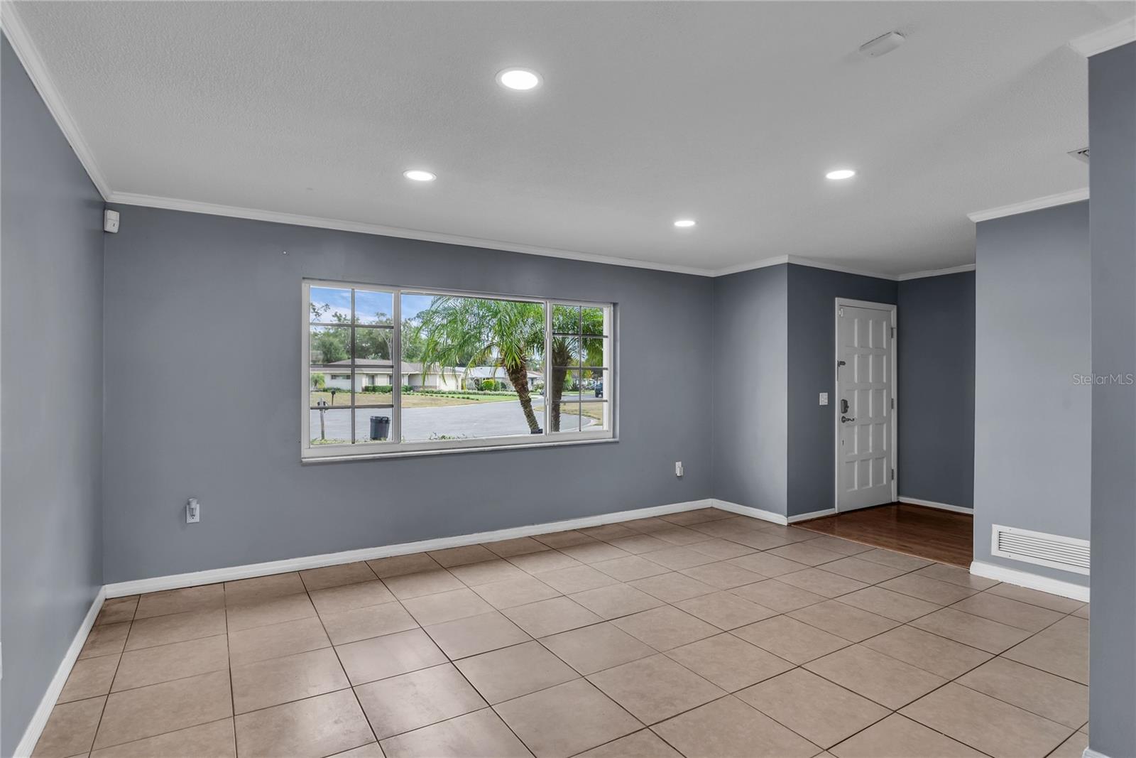 LAKE DORA PINES - Residential