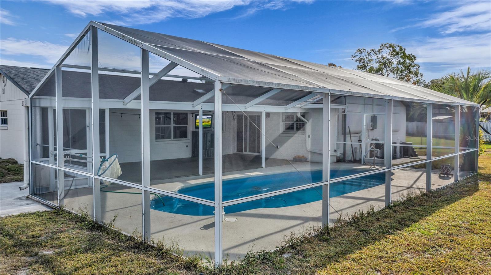 LAKE DORA PINES - Residential