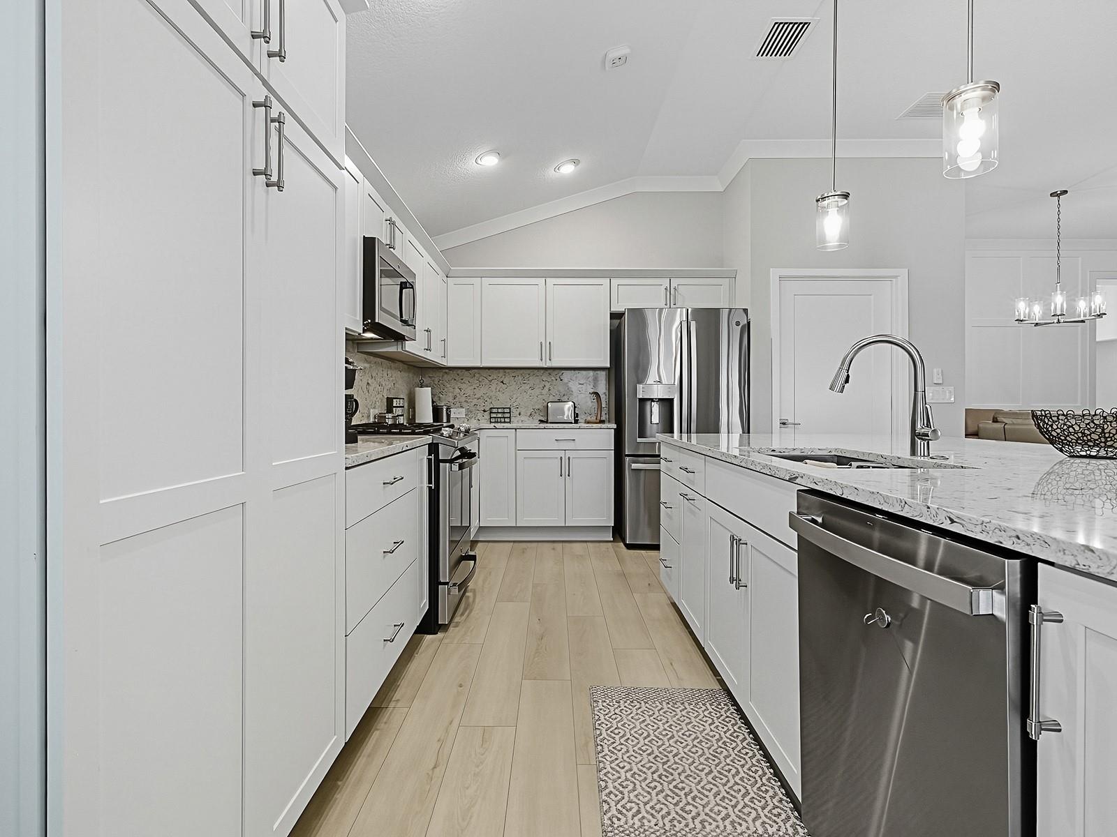 VILLAGES OF SOUTHERN OAKS - Residential