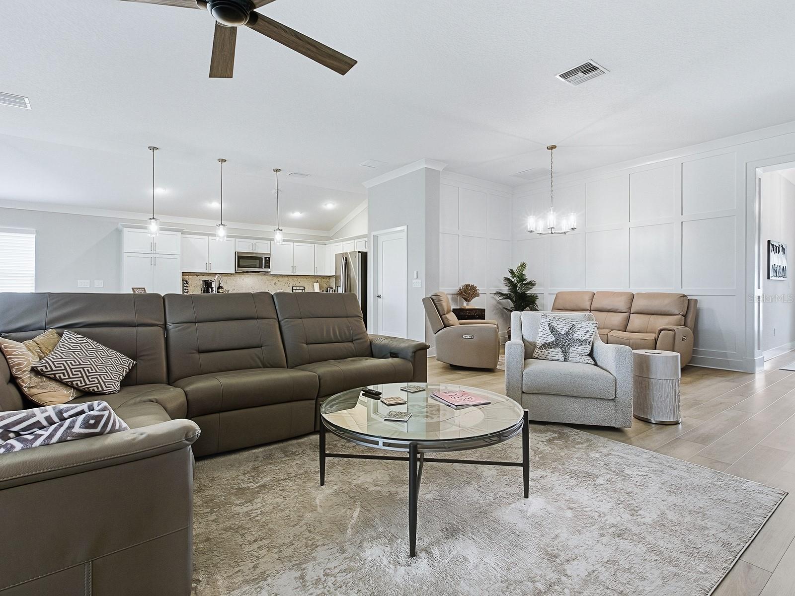 VILLAGES OF SOUTHERN OAKS - Residential