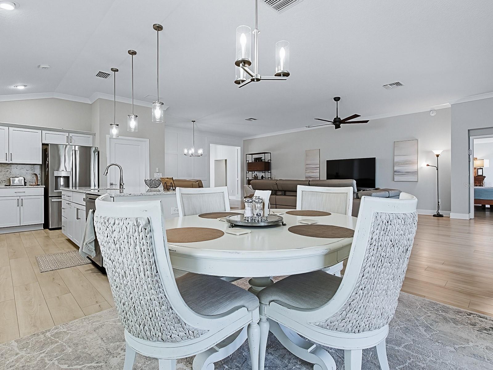 VILLAGES OF SOUTHERN OAKS - Residential