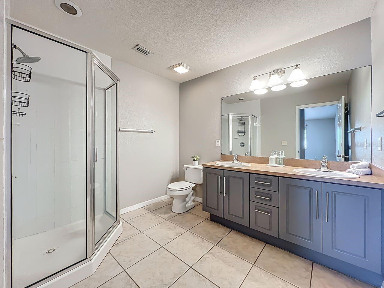 COVE AT PEARL LAKE - Residential Lease