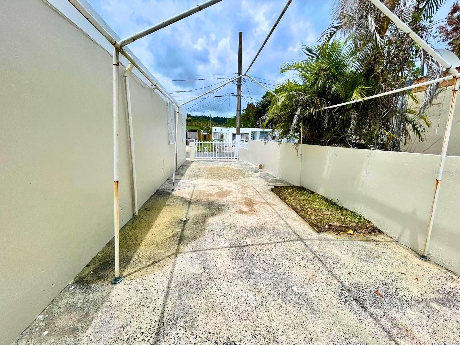 BRISAS DEL VALLE - Residential