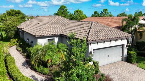 A home in PALMETTO