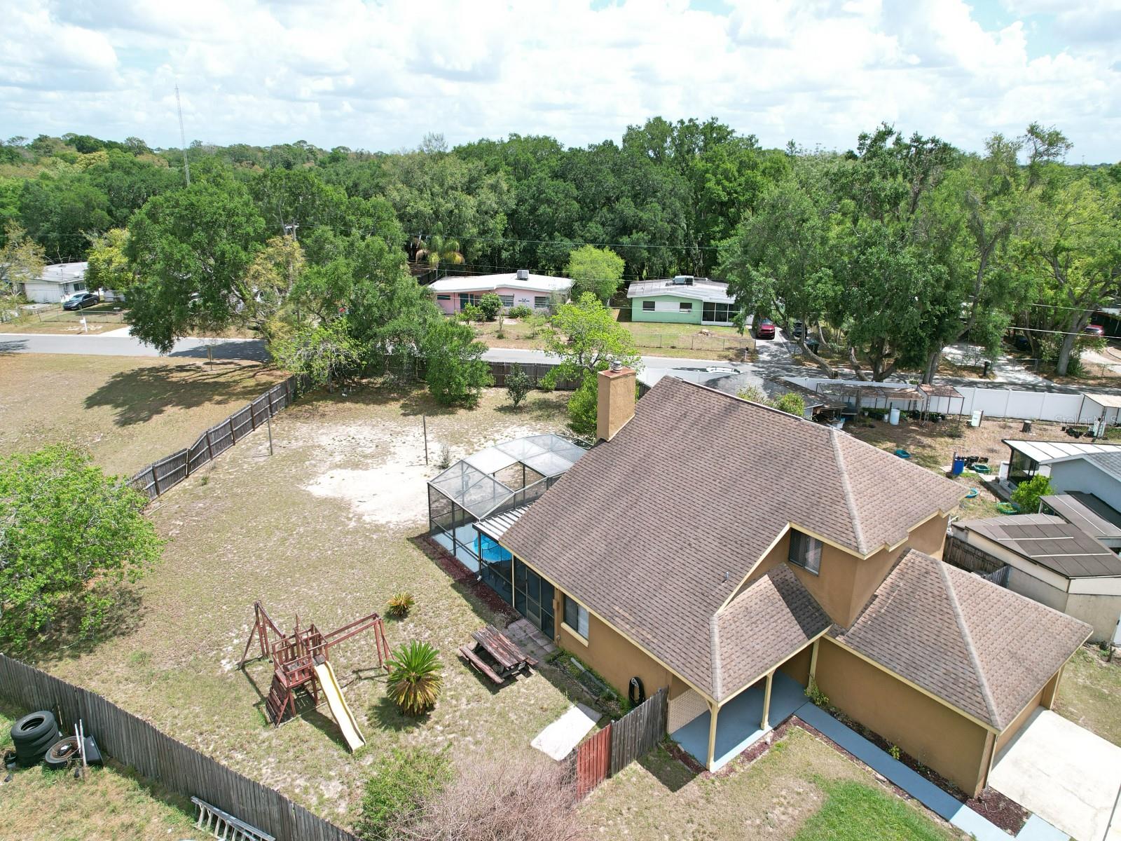 SUMMERBROOKE - Residential