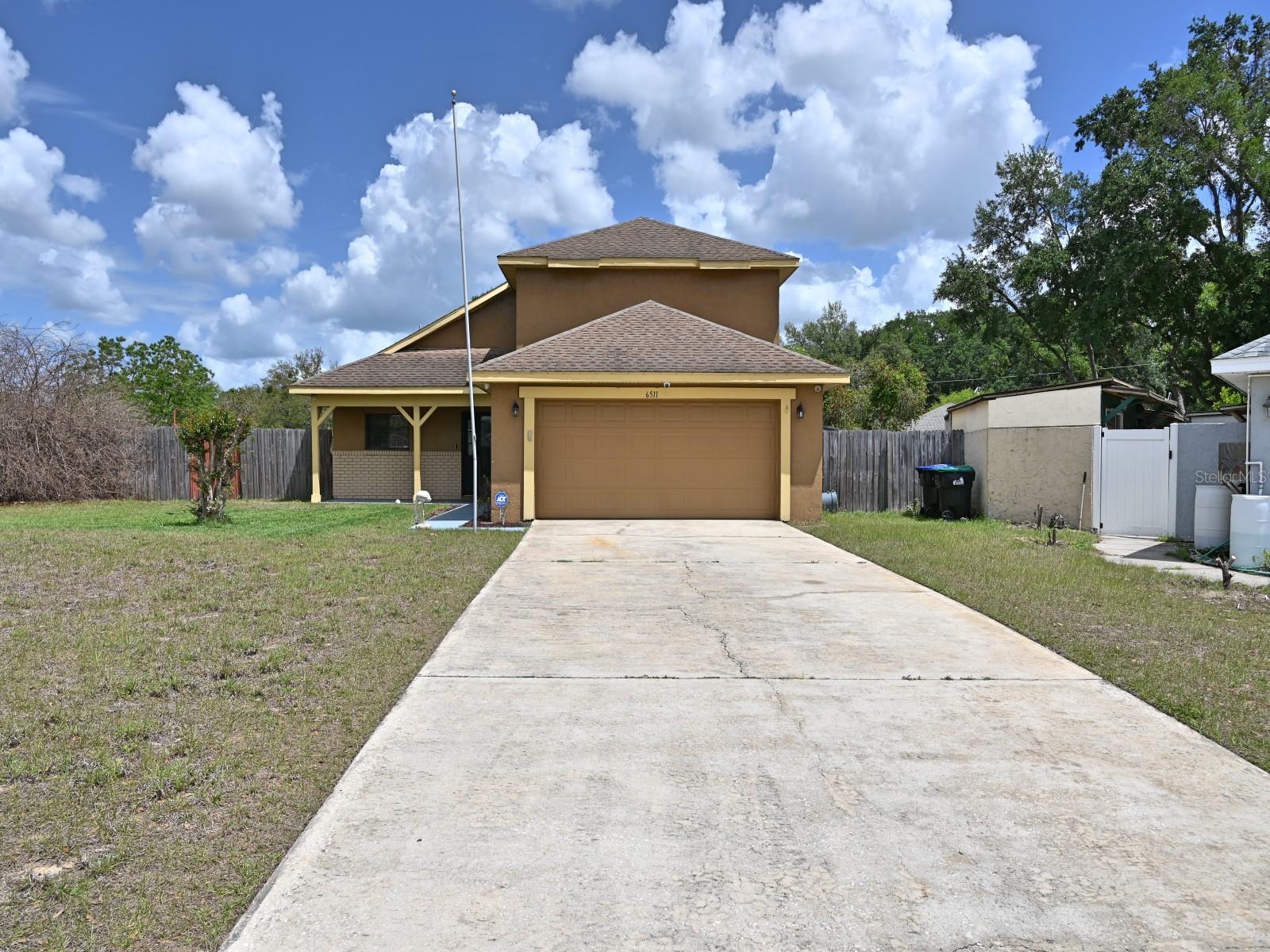 SUMMERBROOKE - Residential