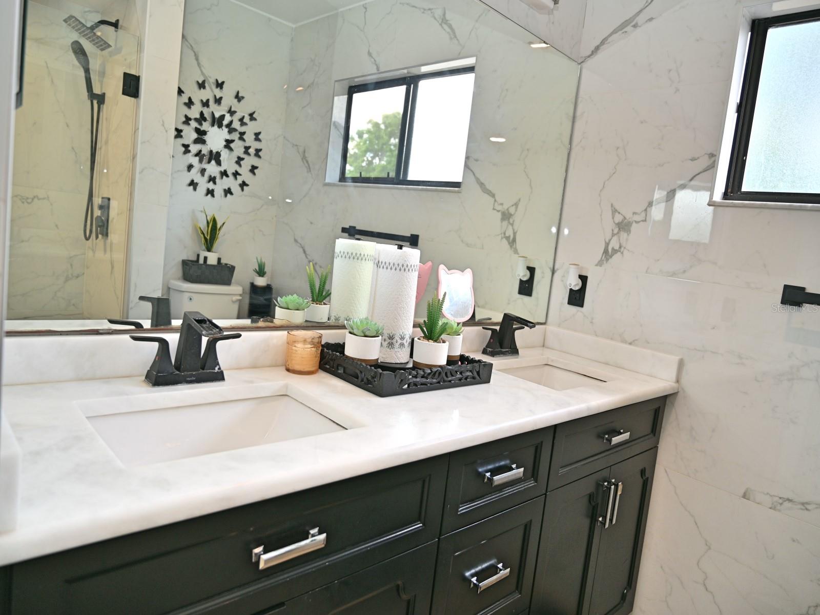 SUMMERBROOKE - Residential