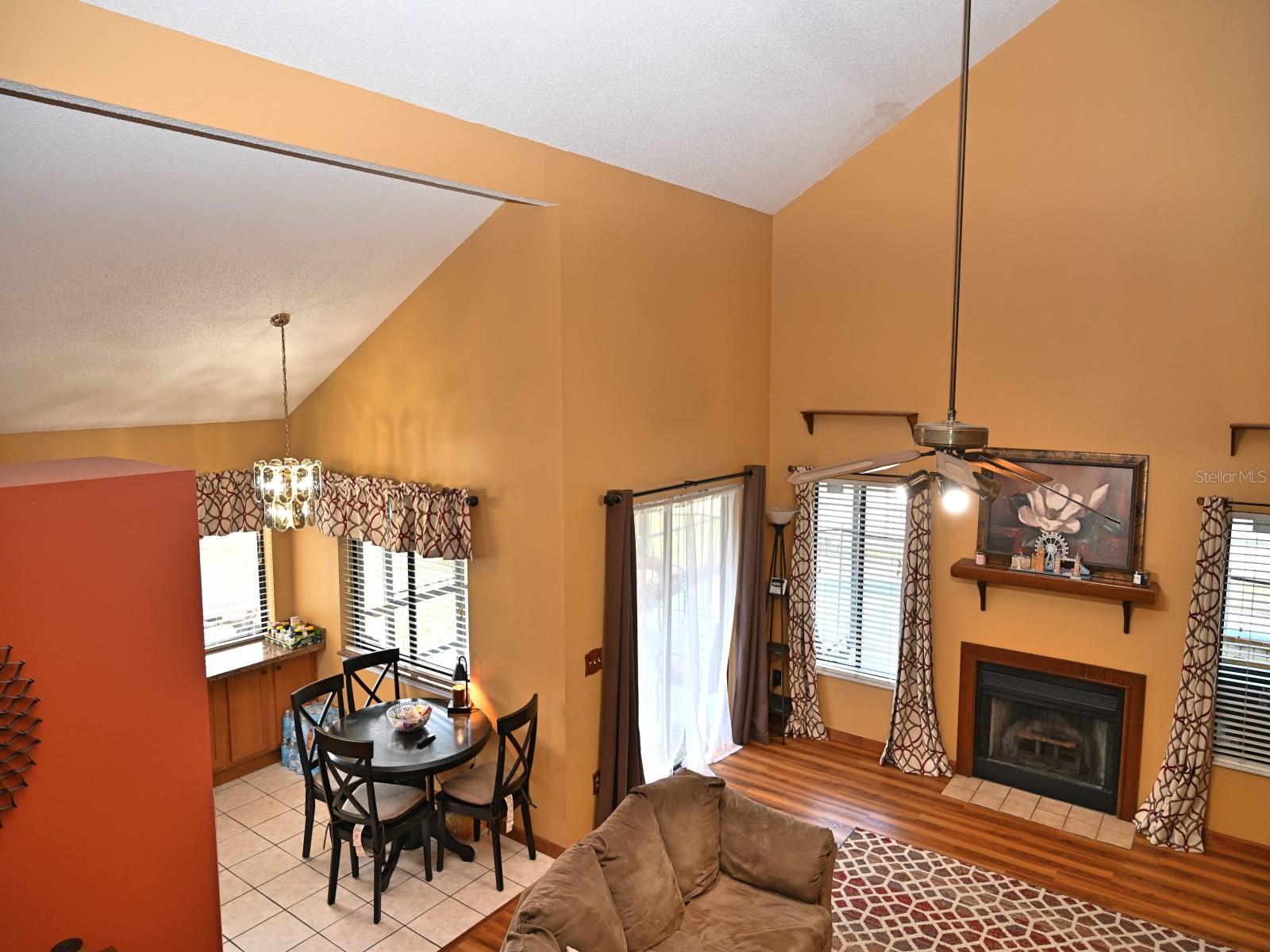 SUMMERBROOKE - Residential