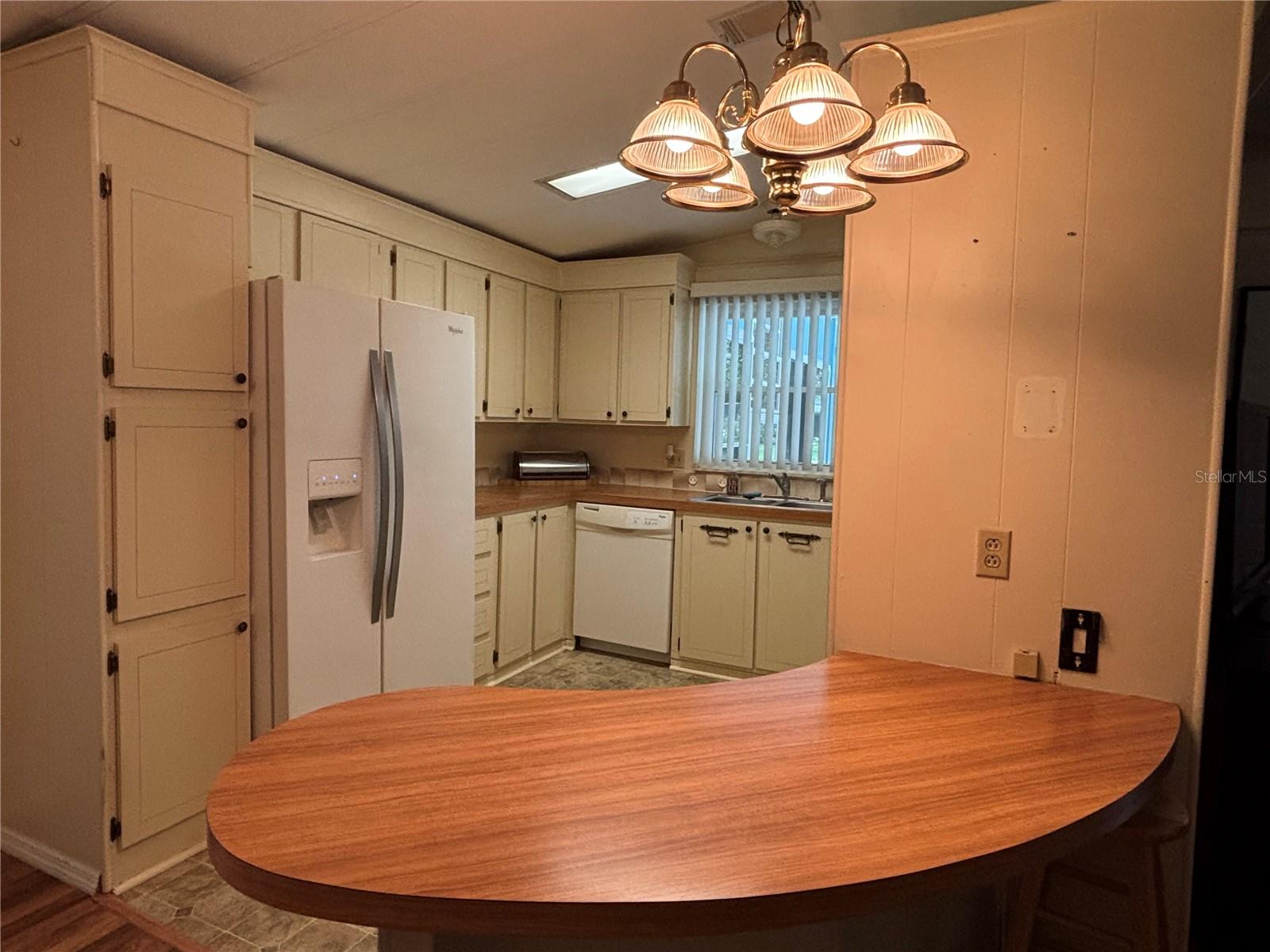 ZELLWOOD STATION - Residential