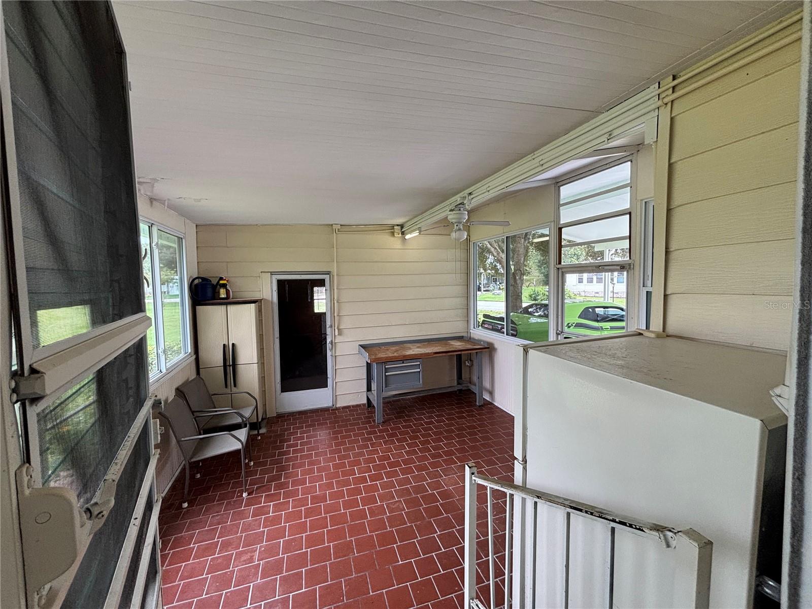 ZELLWOOD STATION - Residential