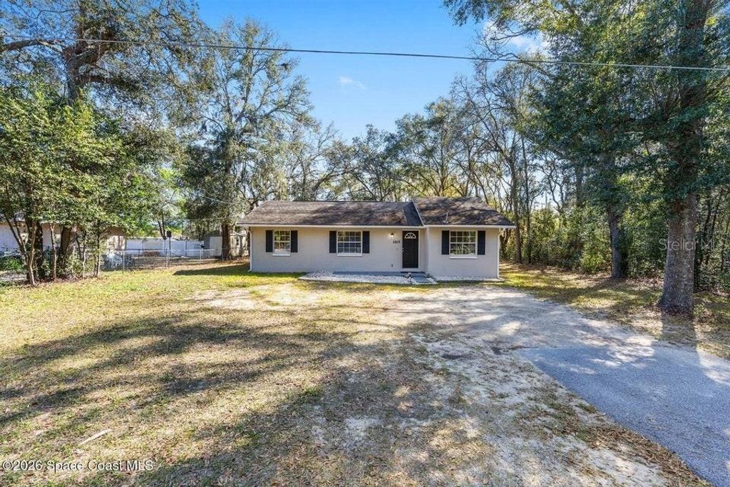 Photo of 5818 NW 3rd Place, Ocala, FL 34482 (MLS # O6388417)