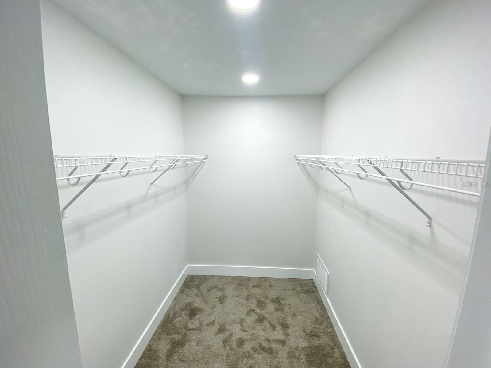 COUNTRY PLACE UNIT 3 B - Residential