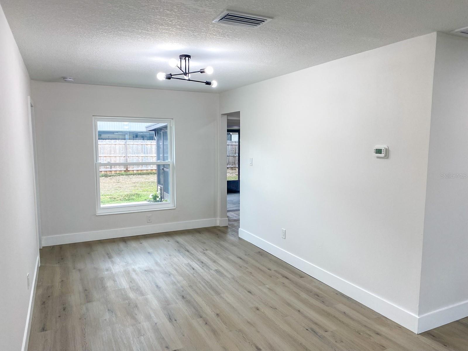 COUNTRY PLACE UNIT 3 B - Residential