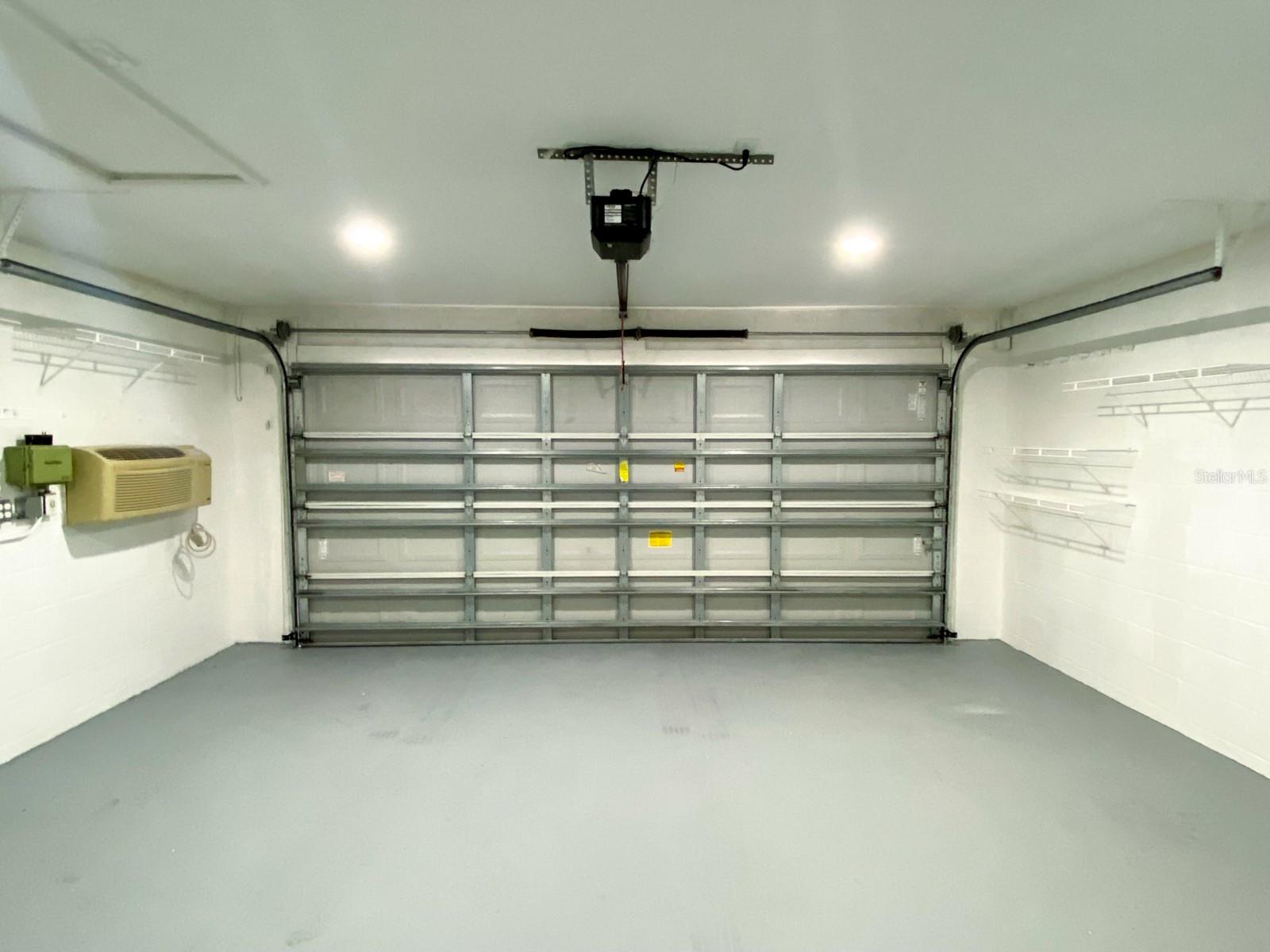 COUNTRY PLACE UNIT 3 B - Residential