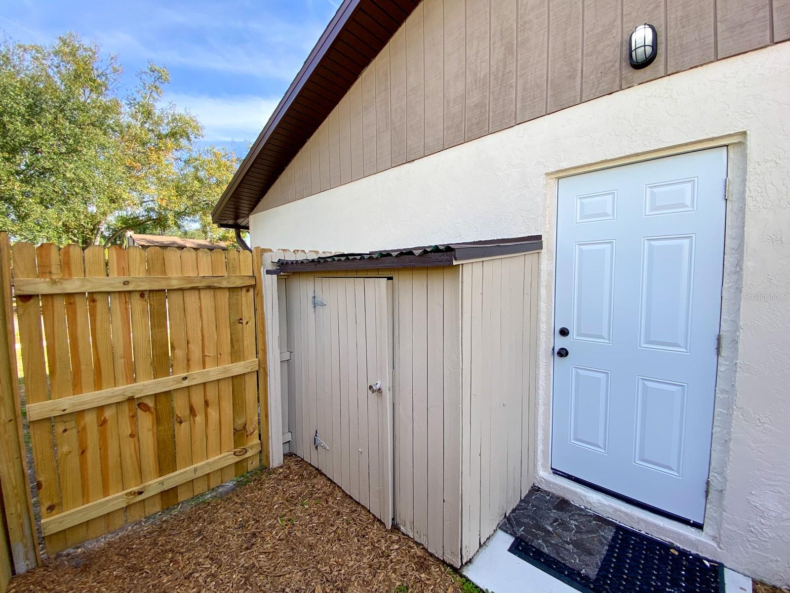 COUNTRY PLACE UNIT 3 B - Residential