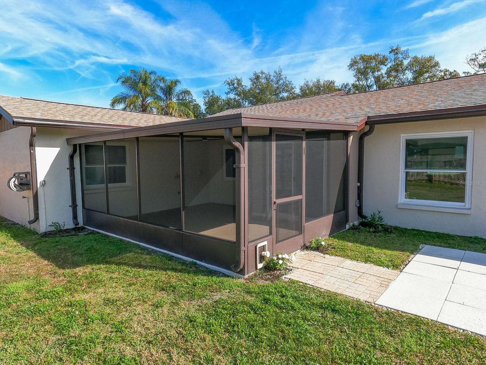 COUNTRY PLACE UNIT 3 B - Residential