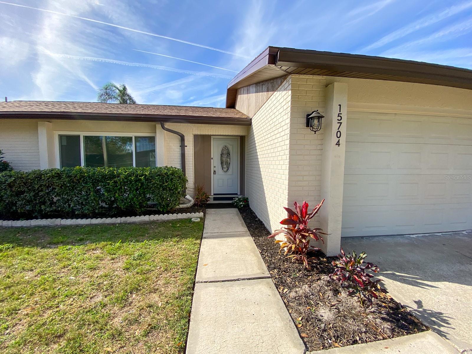 COUNTRY PLACE UNIT 3 B - Residential