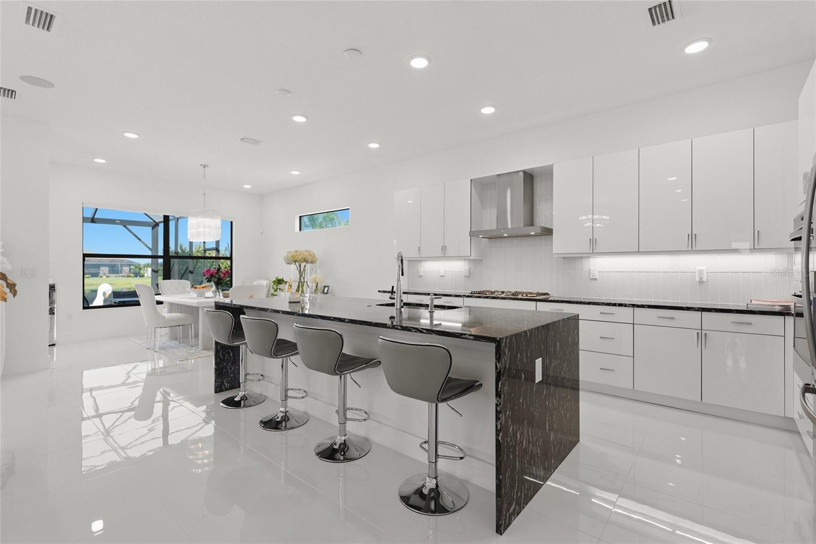 5060 KIVA CIRCLE