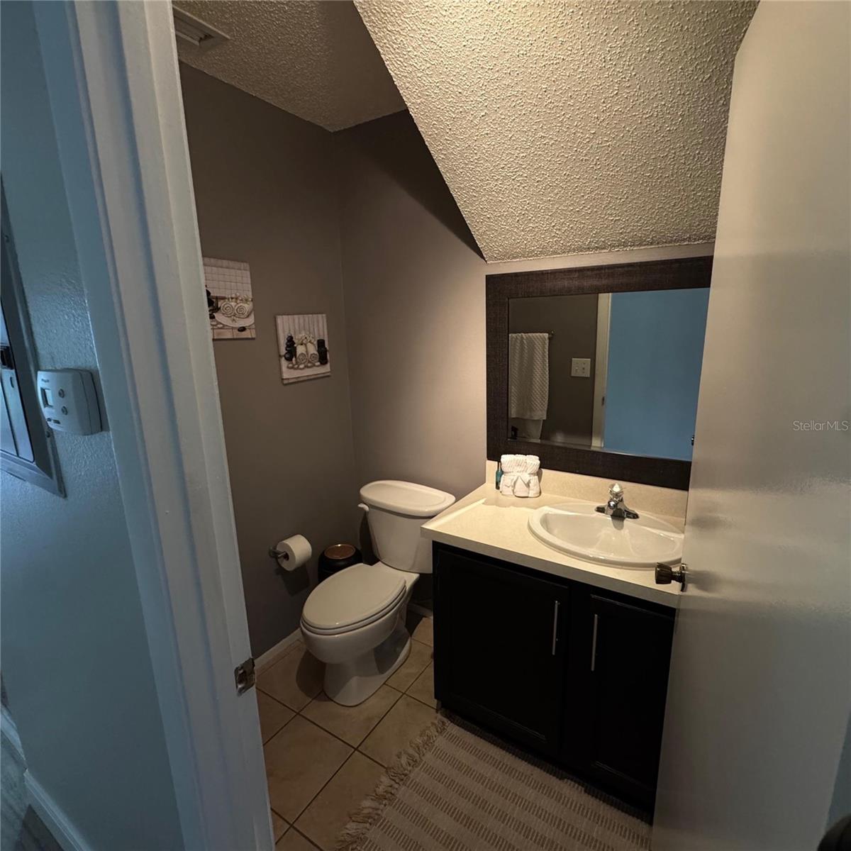 THE TWNHMS AT KENSINGTON PH - Residential