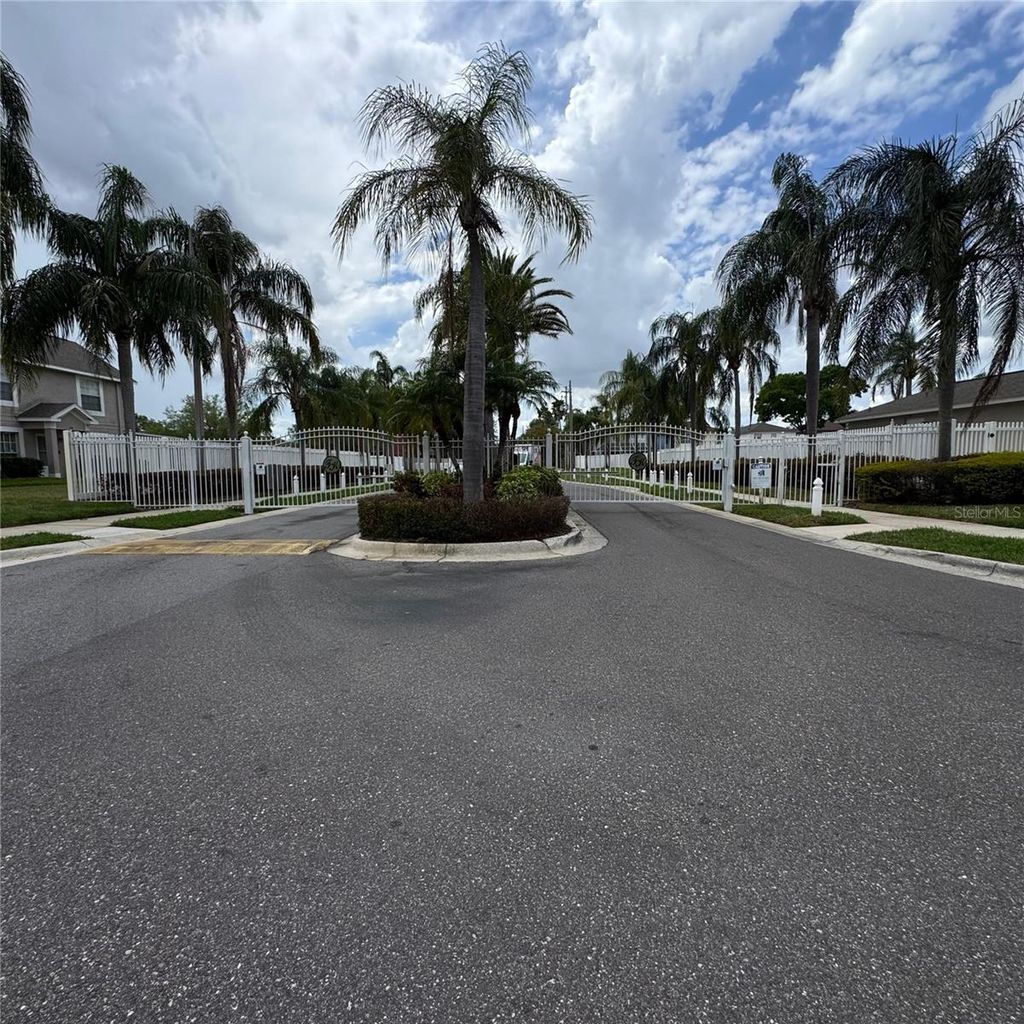 Photo of 306 Kensington Lake Circle, Brandon, FL 33511 (MLS # S5147304)