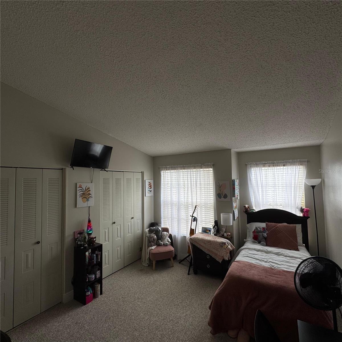 THE TWNHMS AT KENSINGTON PH - Residential