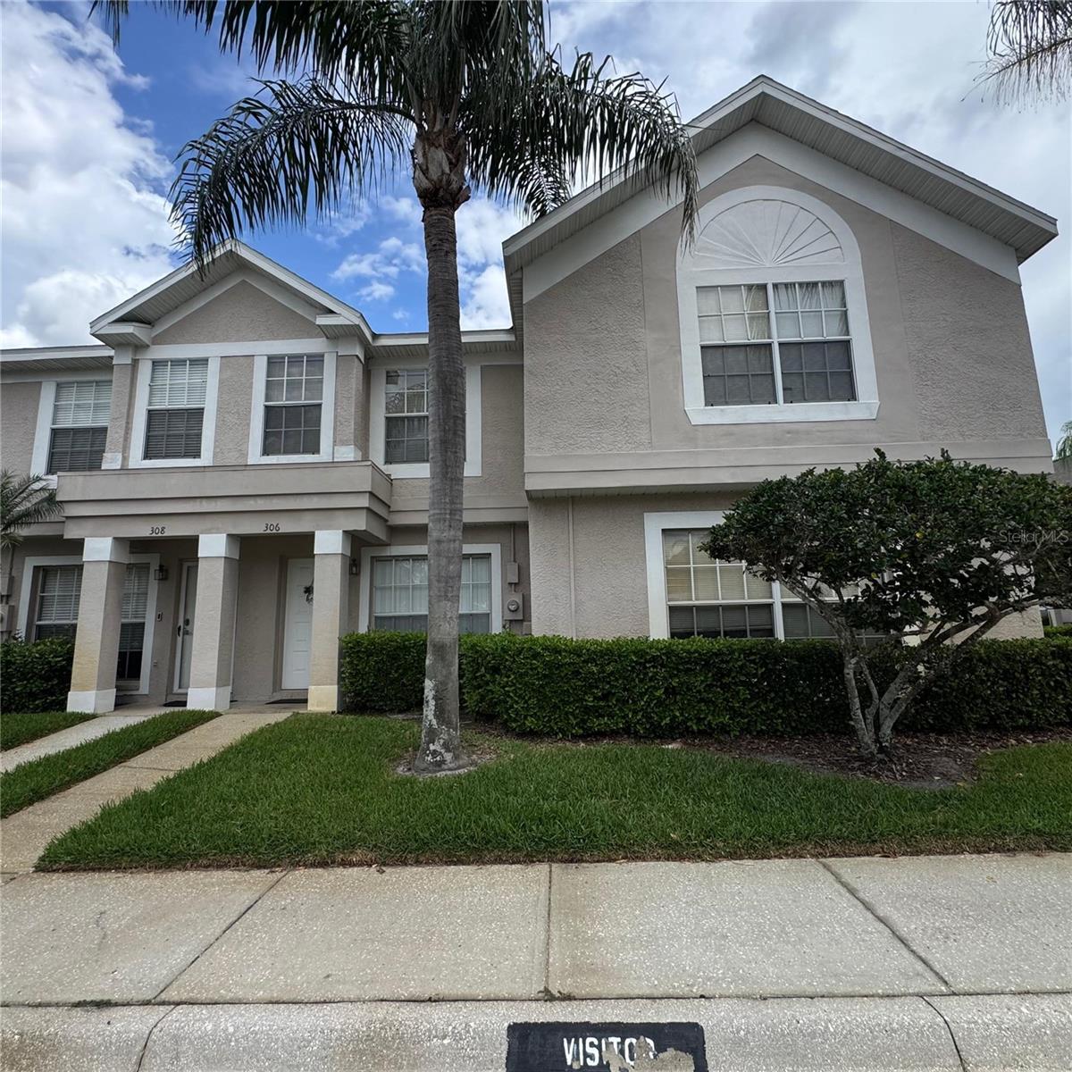 THE TWNHMS AT KENSINGTON PH - Residential