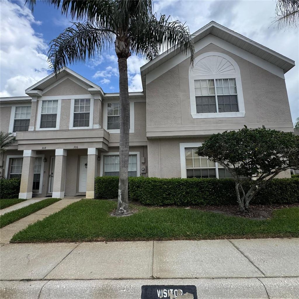 Photo of 306 Kensington Lake Circle, Brandon, FL 33511 (MLS # S5147304)