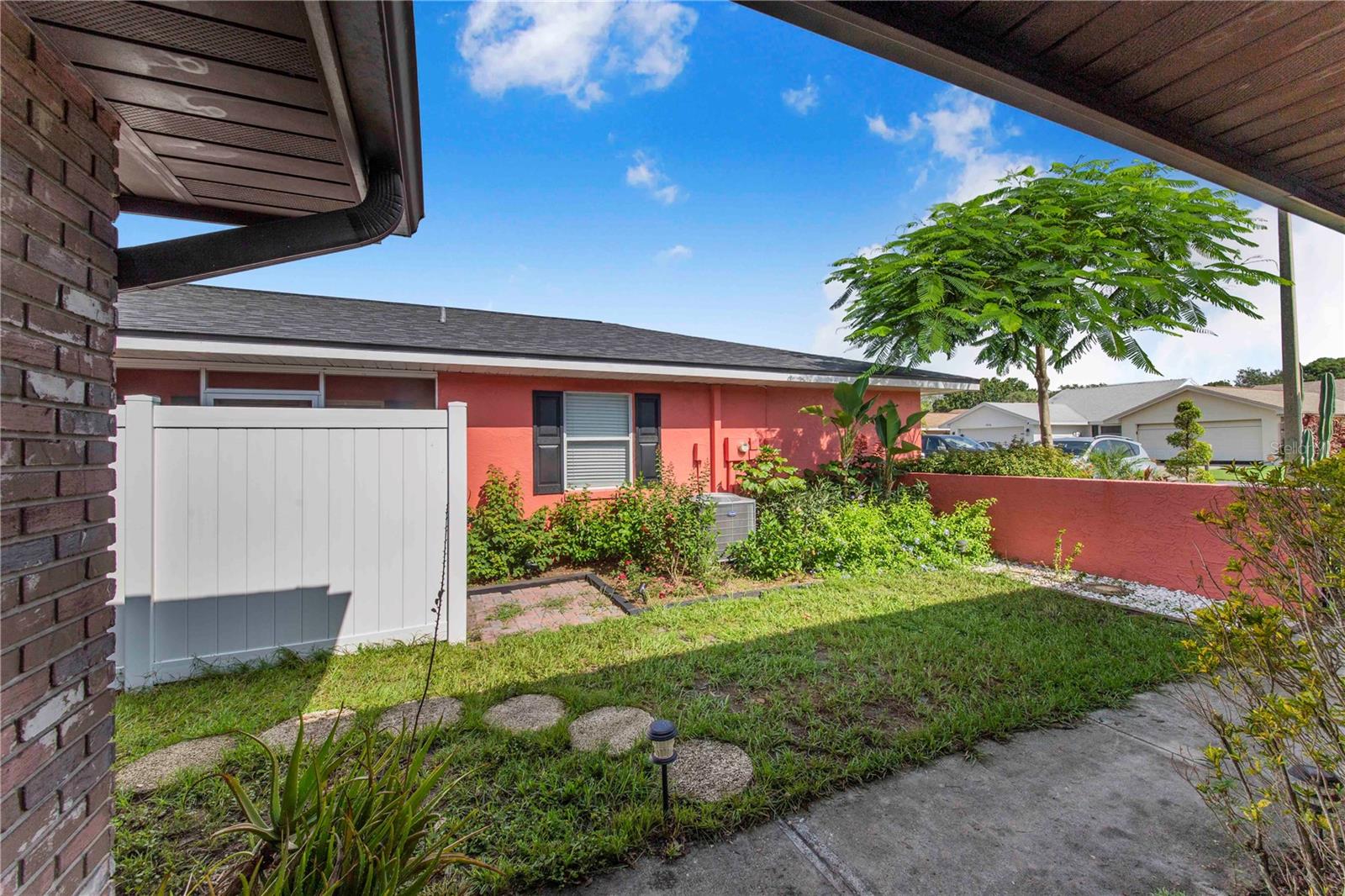 1523 MARINER ROAD