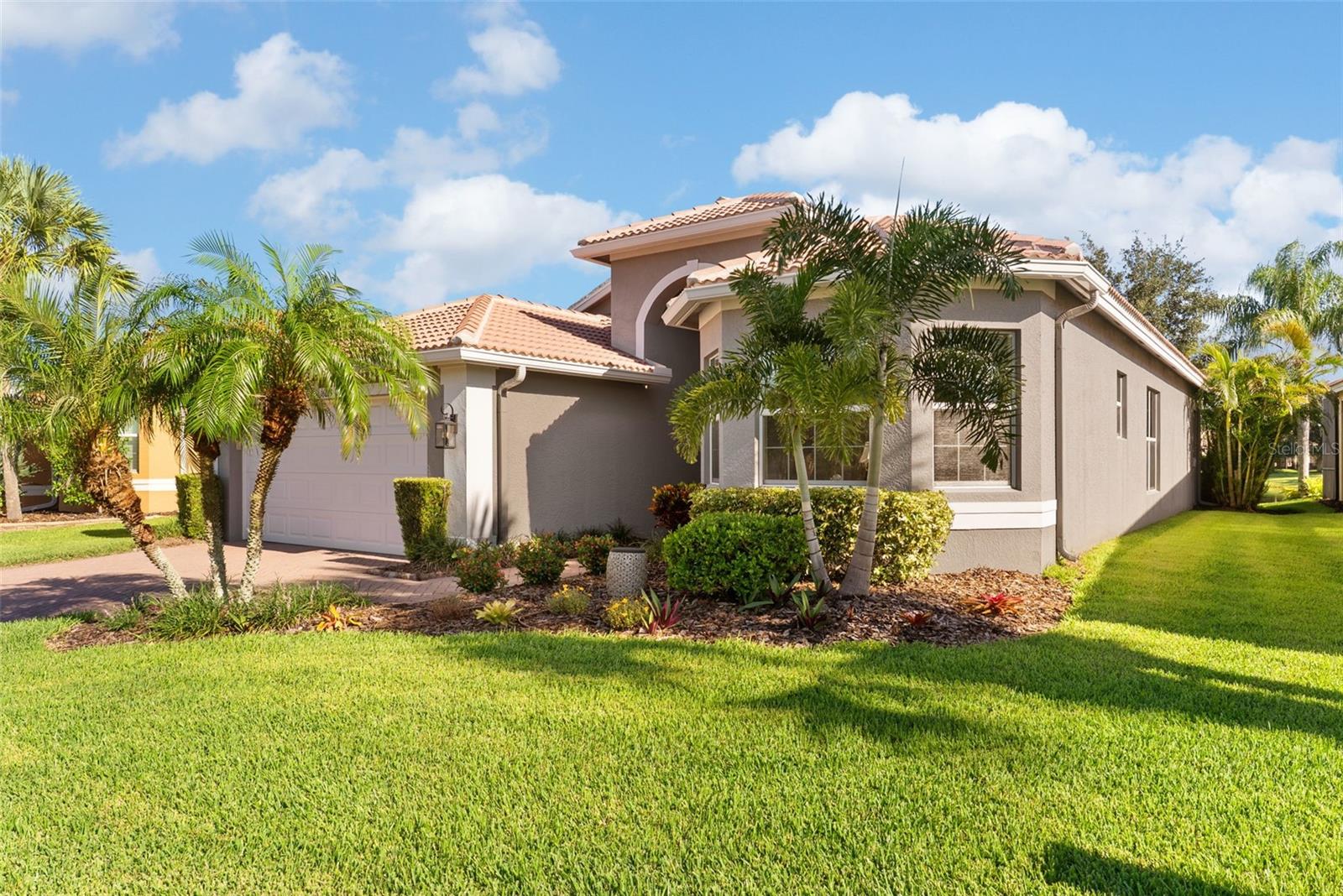16019 GOLDEN LAKES DRIVE