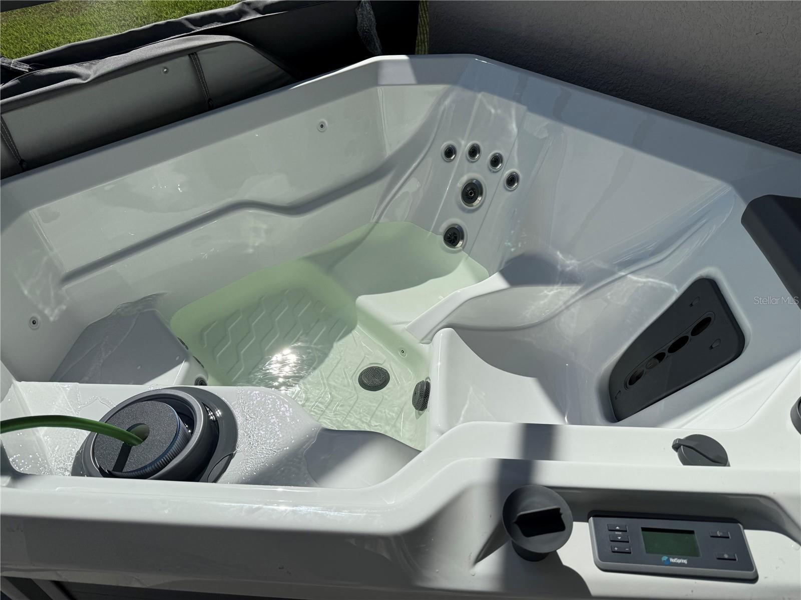 ISLAND LKS/COCO BAY - Residential Lease