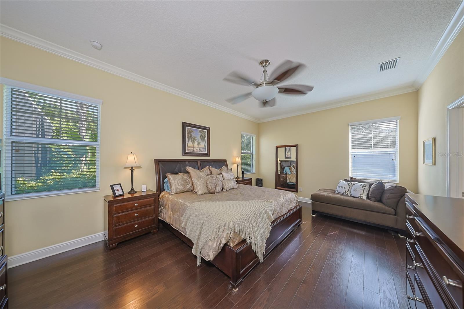 MIRABAY PH 3C-1 - Residential