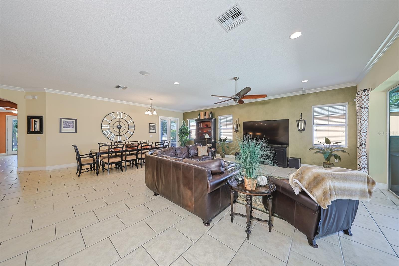 MIRABAY PH 3C-1 - Residential