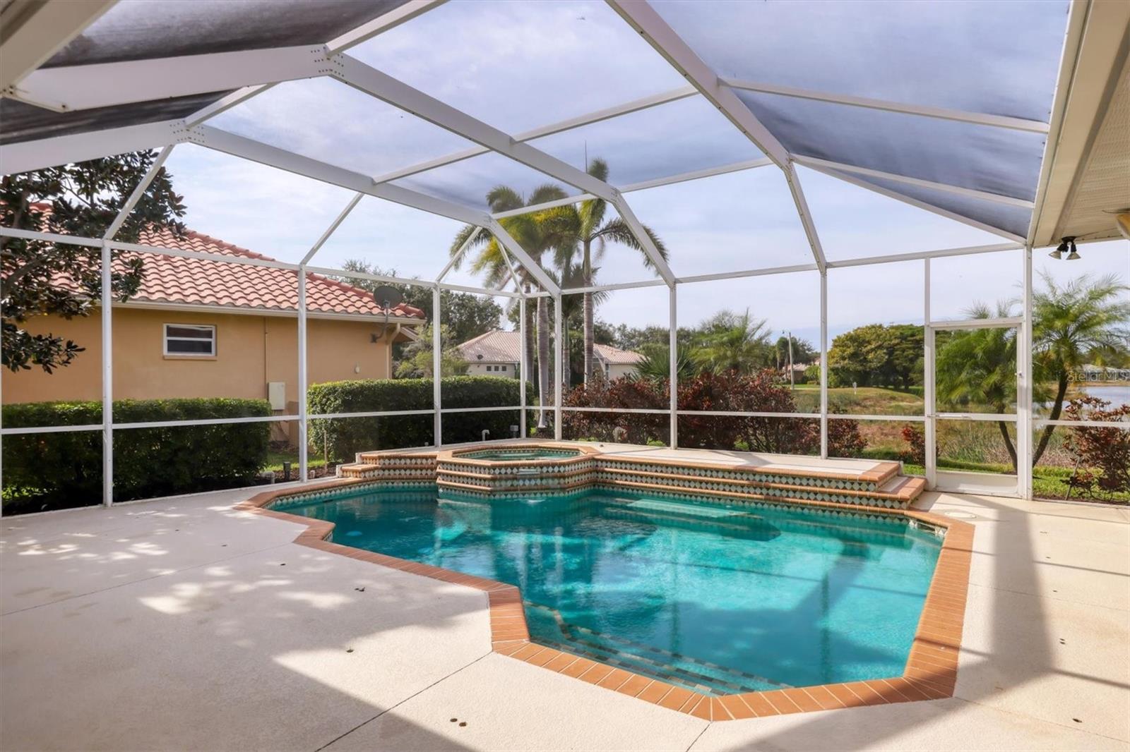 PARK TRACE ESTATES - Residential