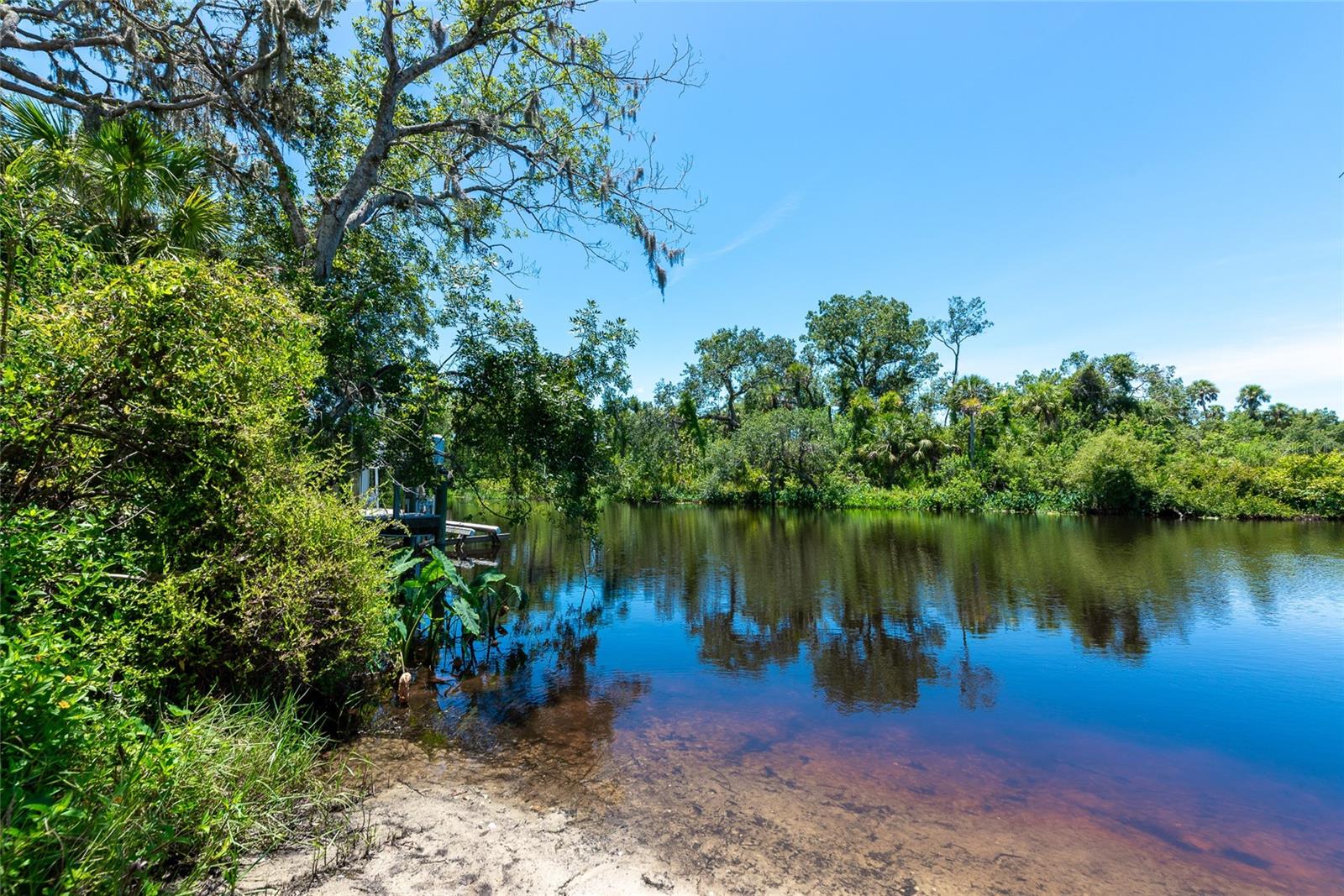 RIVER PLACE - Residential