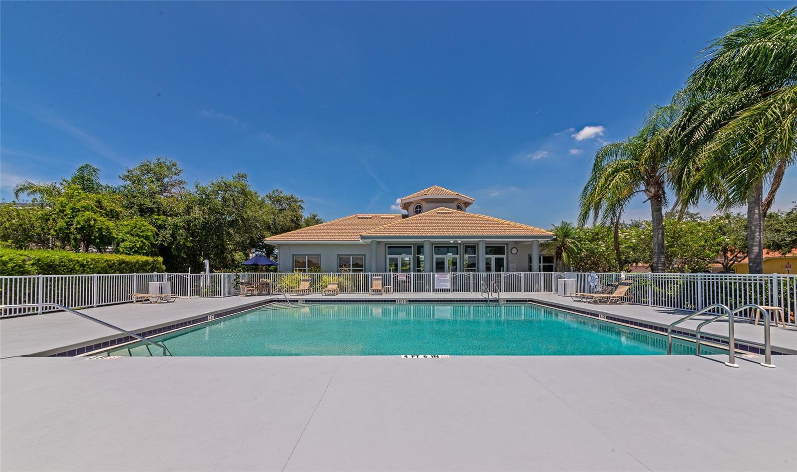 RIVER PLACE - Residential