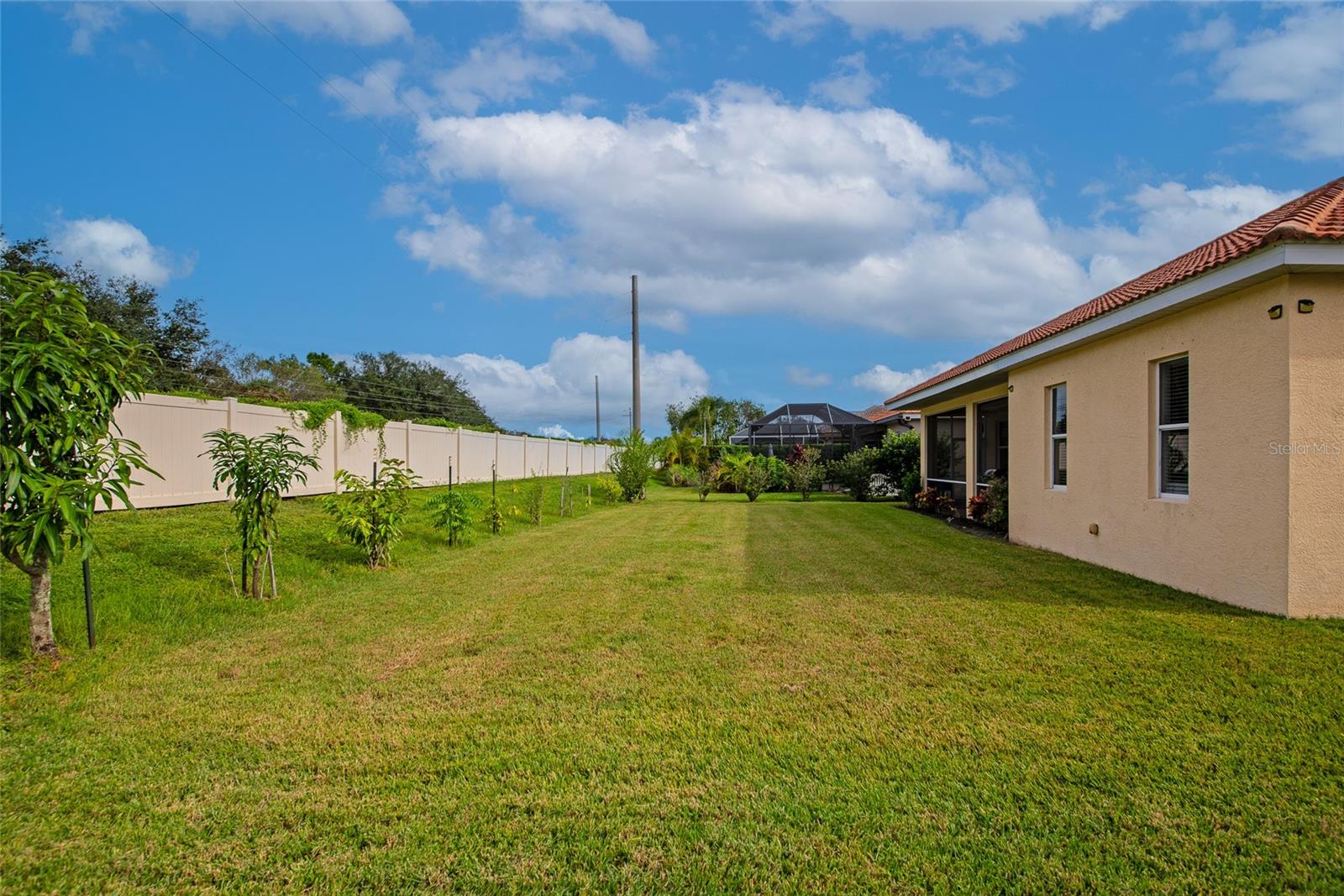 RIVER PLACE - Residential